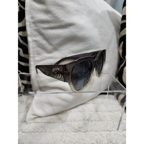 GUCCI GG Square Sunglasses - Picture 2 of 8